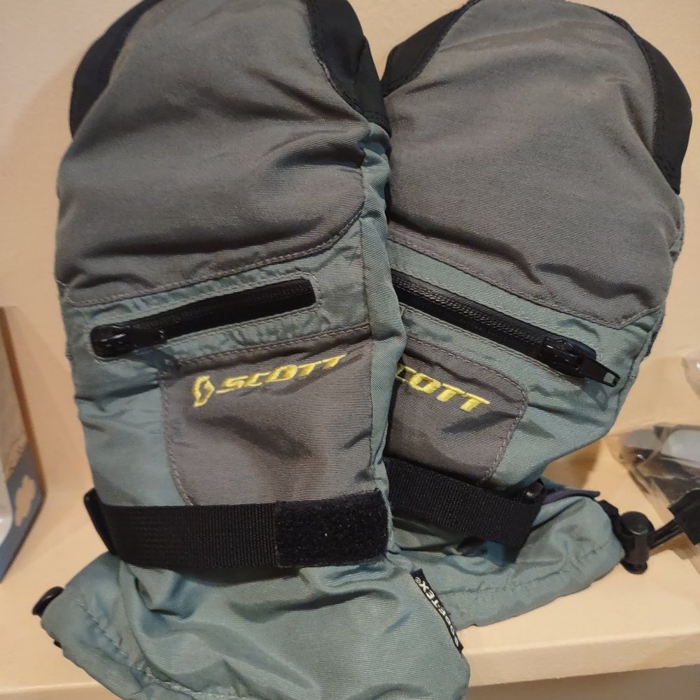 Scott Gore-Tex snowboard & outdoor mittens